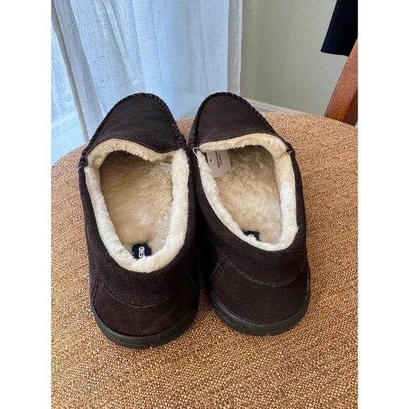 Lands end men’s Suede Moccasin Slippers NEW - Picture 3 of 7
